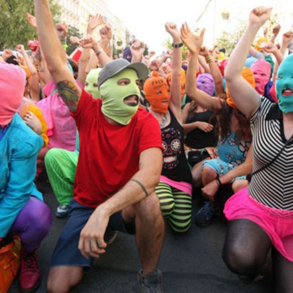 Meet your Posher, Venus - Picture 9 of 16